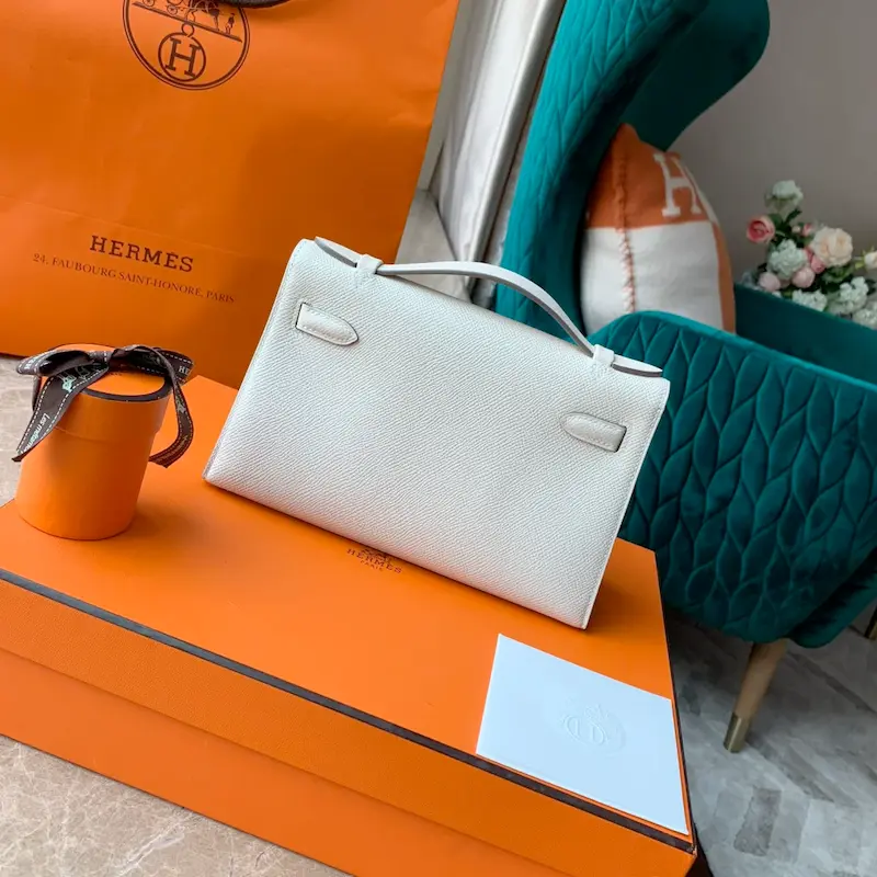 Back View of White Epsom Leather Replica Hermes Kelly 22cm Bag