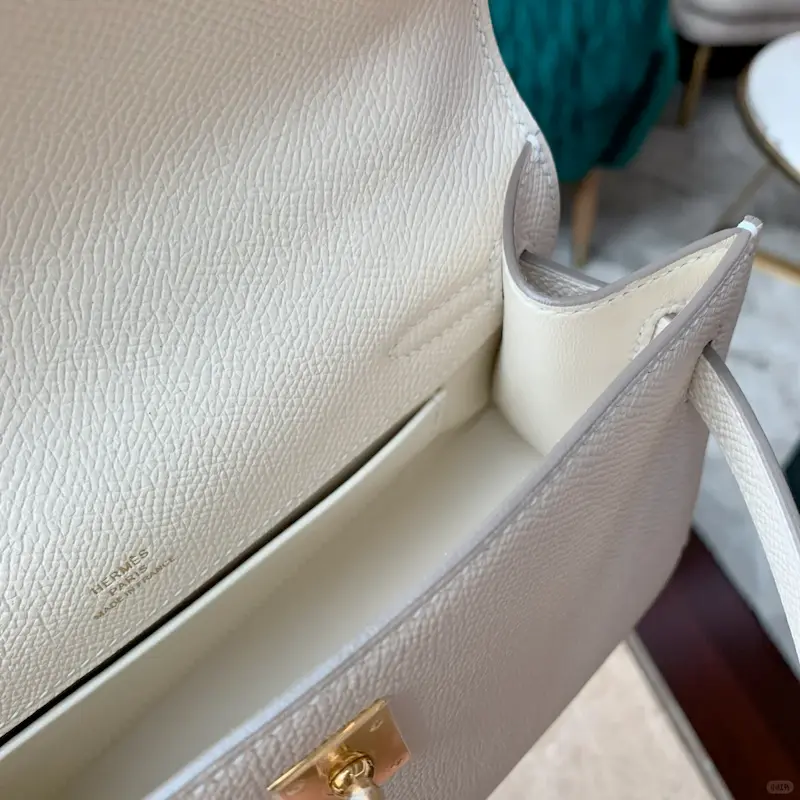 Interior View with Logo Stamp of Replica Hermes Kelly 22cm Bag