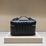 BOTTEGA VENETA Bang Bang Vanity Case 789109