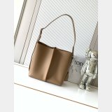 Medium Bilbao bucket in soft calfskin and suede