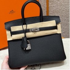Best replica Hermes black Replica Handbag Store 25 with pristine silver hardware on the front clasp