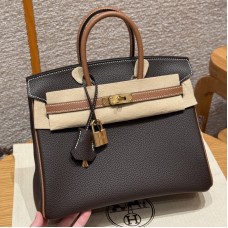 Best replica Hermes Chocolate Replica Handbag Store 25 with pristine silver hardware on the front clasp