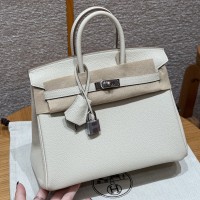 Best replica Hermes Craie Replica Handbag Store 25 with pristine silver hardware on the front clasp
