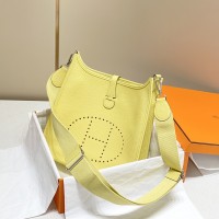 Replica Hermes Evelyne III 29 Bag
