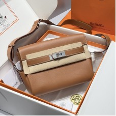 Replica Hermes Kelly Messenger Bag in gold Evercolor leather with palladium hardware.