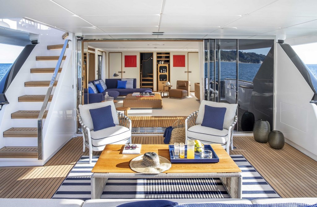 Custom Line Navetta 30