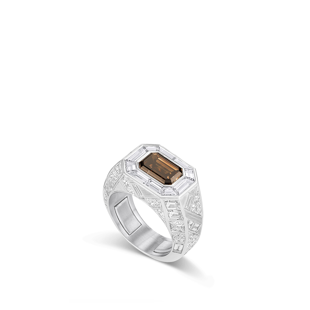 Tonal Troves: High Cheap Replica Handbags Maisons Are Leaning Toward A More Neutral Color Palette This Season